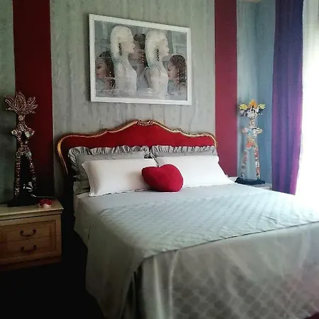 Bed & Breakfast Art *