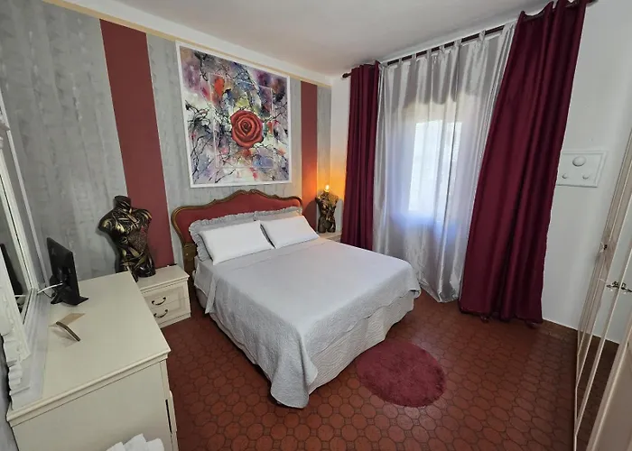 Art فندق مبيت وإفطار *